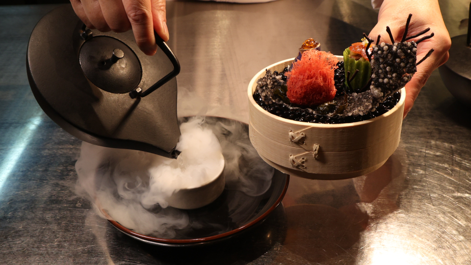MICHELIN Stars Table: HAKKASAN - Image 1